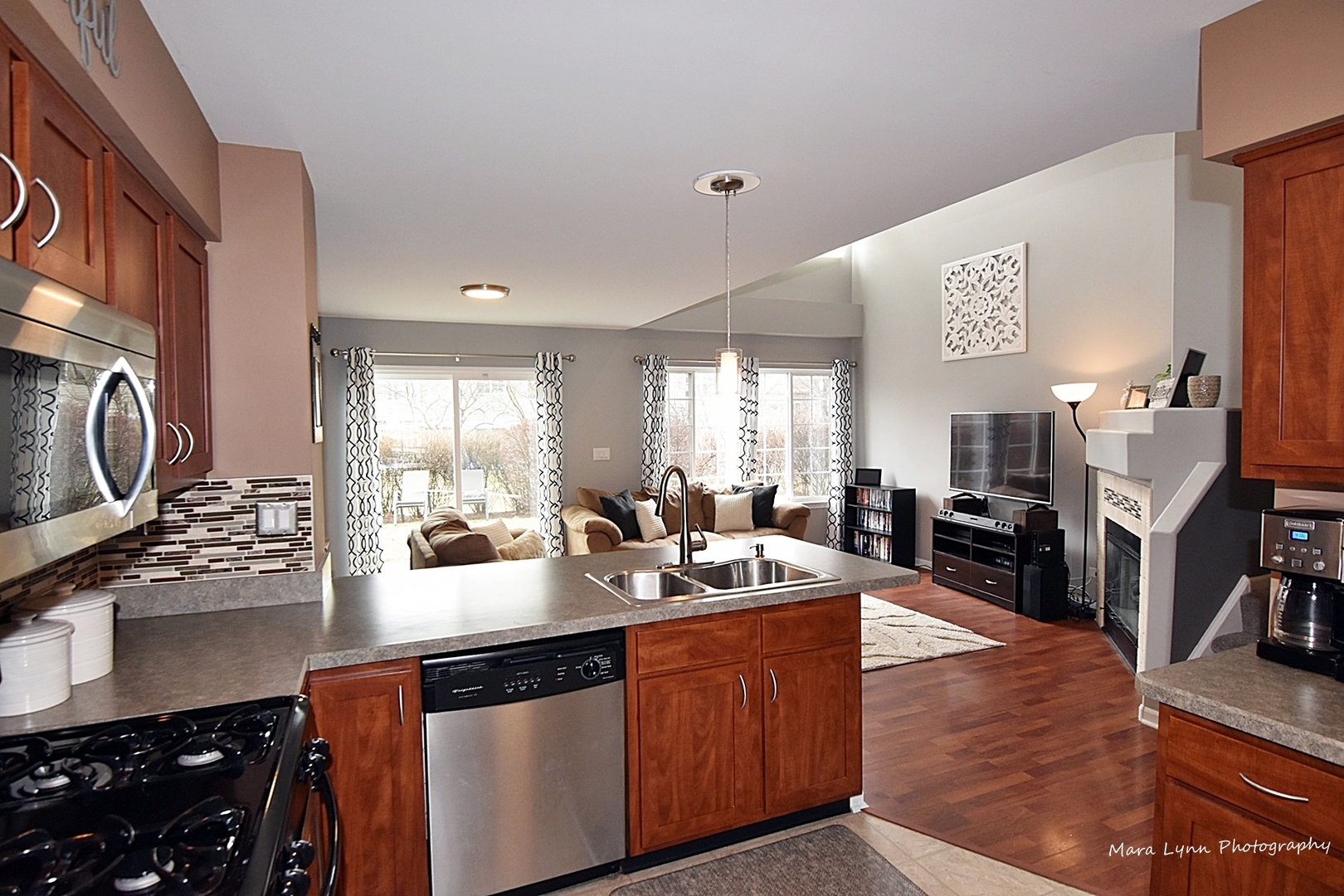 868 Brompton Court, Unit 868 Carol Stream, IL 60188 - Photo 16 of 33