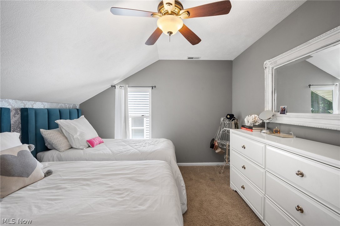 1723 Lyndhurst Road Lyndhurst, OH 44124 - Photo 25 of 32