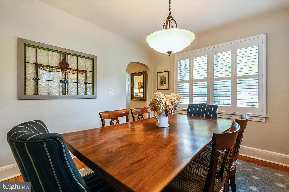 221 Gibson Road Annapolis, MD 21401 - Photo 11 of 58 Large window again, allowing for natural light