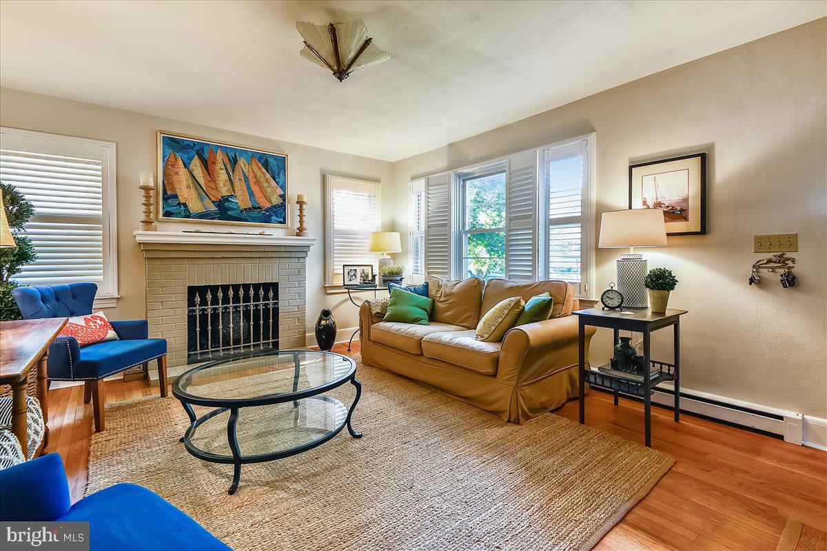 221 Gibson Road Annapolis, MD 21401 - Photo 5 of 58 Beautiful living room with natural light