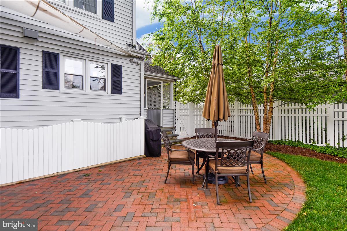221 Gibson Road Annapolis, MD 21401 - Photo 47 of 58 Beautiful private back yard