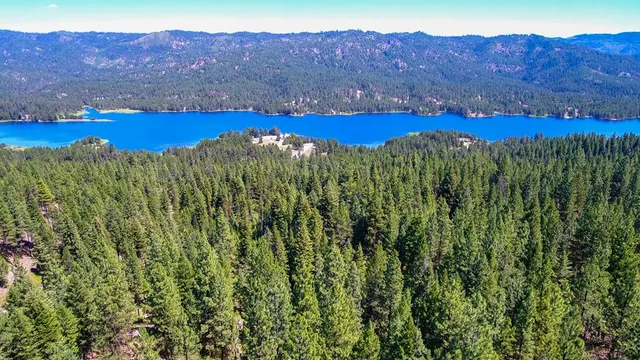 $342,335 | 1-2 Horsethief Road, Cascade, ID 83611