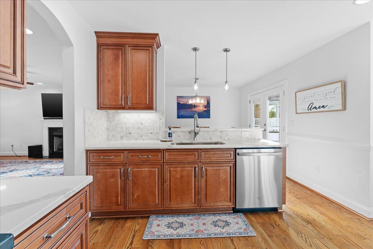 1695 Red Ln Extension Salem, VA 24153 - Photo 13 of 41 a kitchen with stainless steel appliances granite countertop a sink stove and cabinets