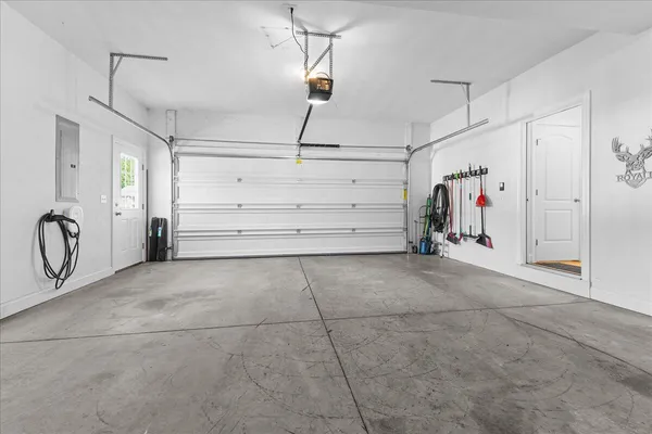 $529,950 | 1695 Red Ln Extension, Salem, VA 24153