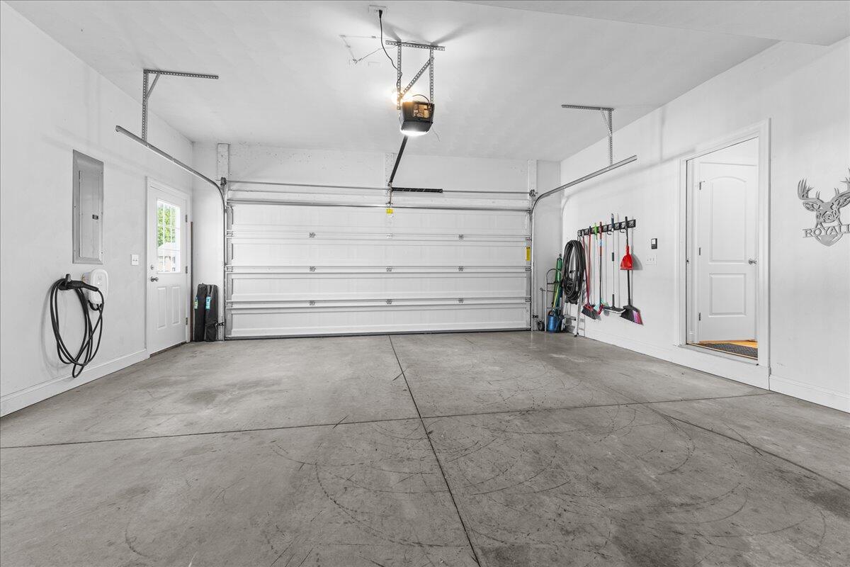 1695 Red Ln Extension Salem, VA 24153 - Photo 19 of 41 a view of a storage & utility room