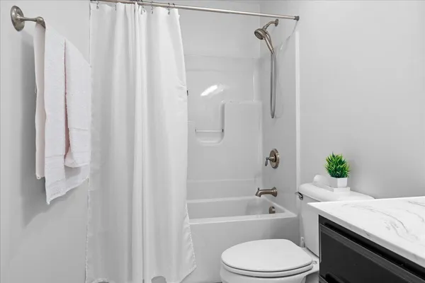 $529,950 | 1695 Red Ln Extension, Salem, VA 24153