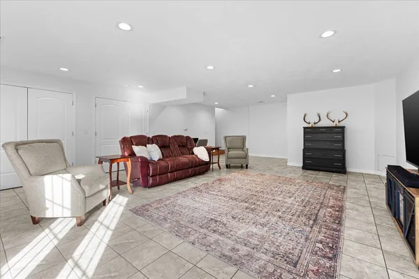 $529,950 | 1695 Red Ln Extension, Salem, VA 24153