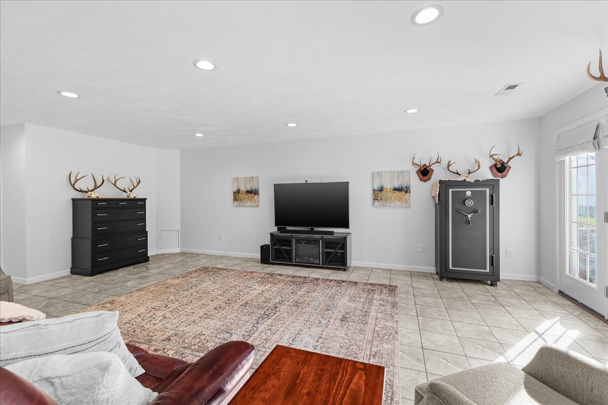 1695 Red Ln Extension Salem, VA 24153 - Photo 37 of 41 a living room with furniture and a flat screen tv