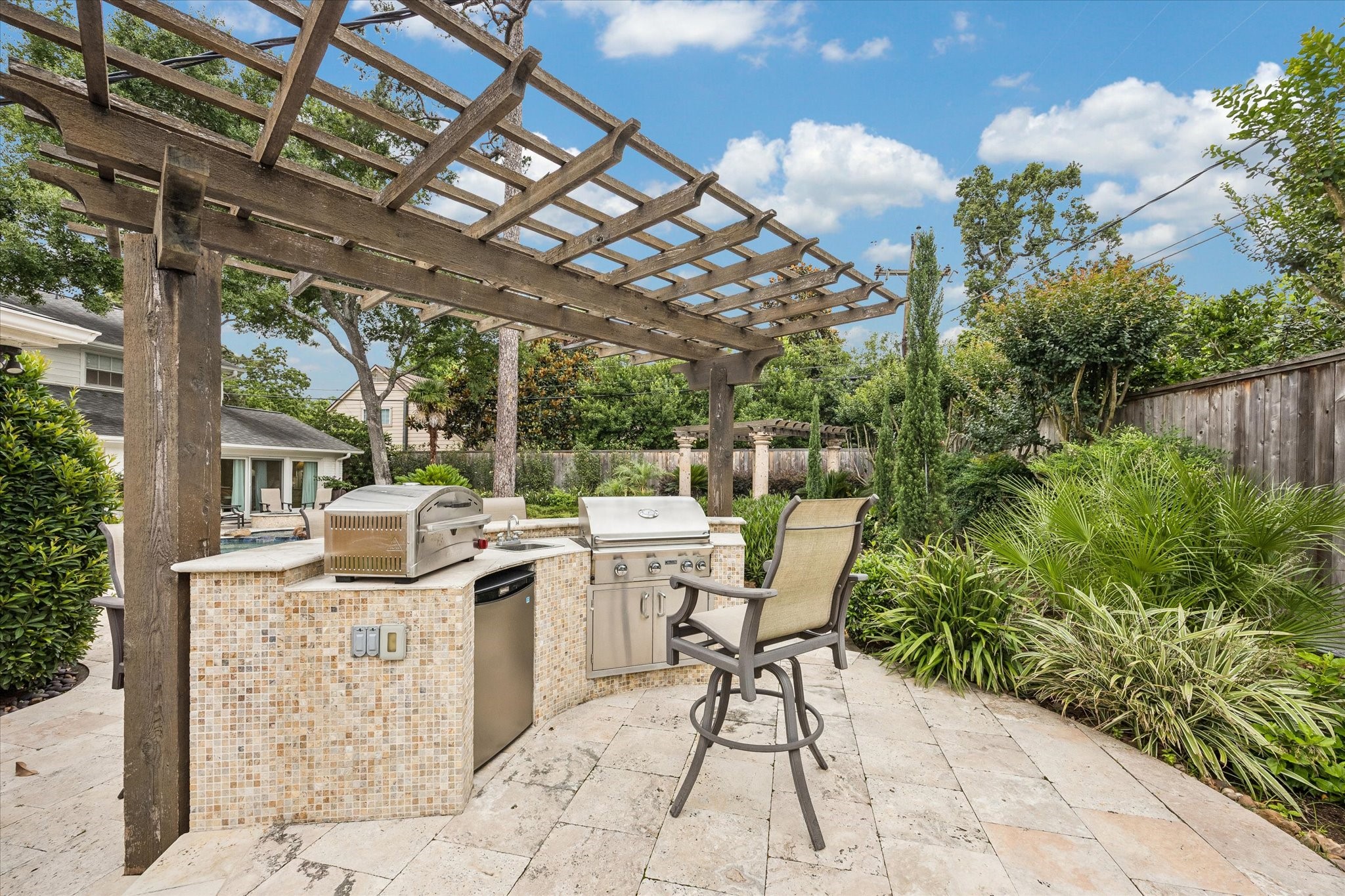 542 Ramblewood Road Houston, TX 77079 - Photo 31 of 40