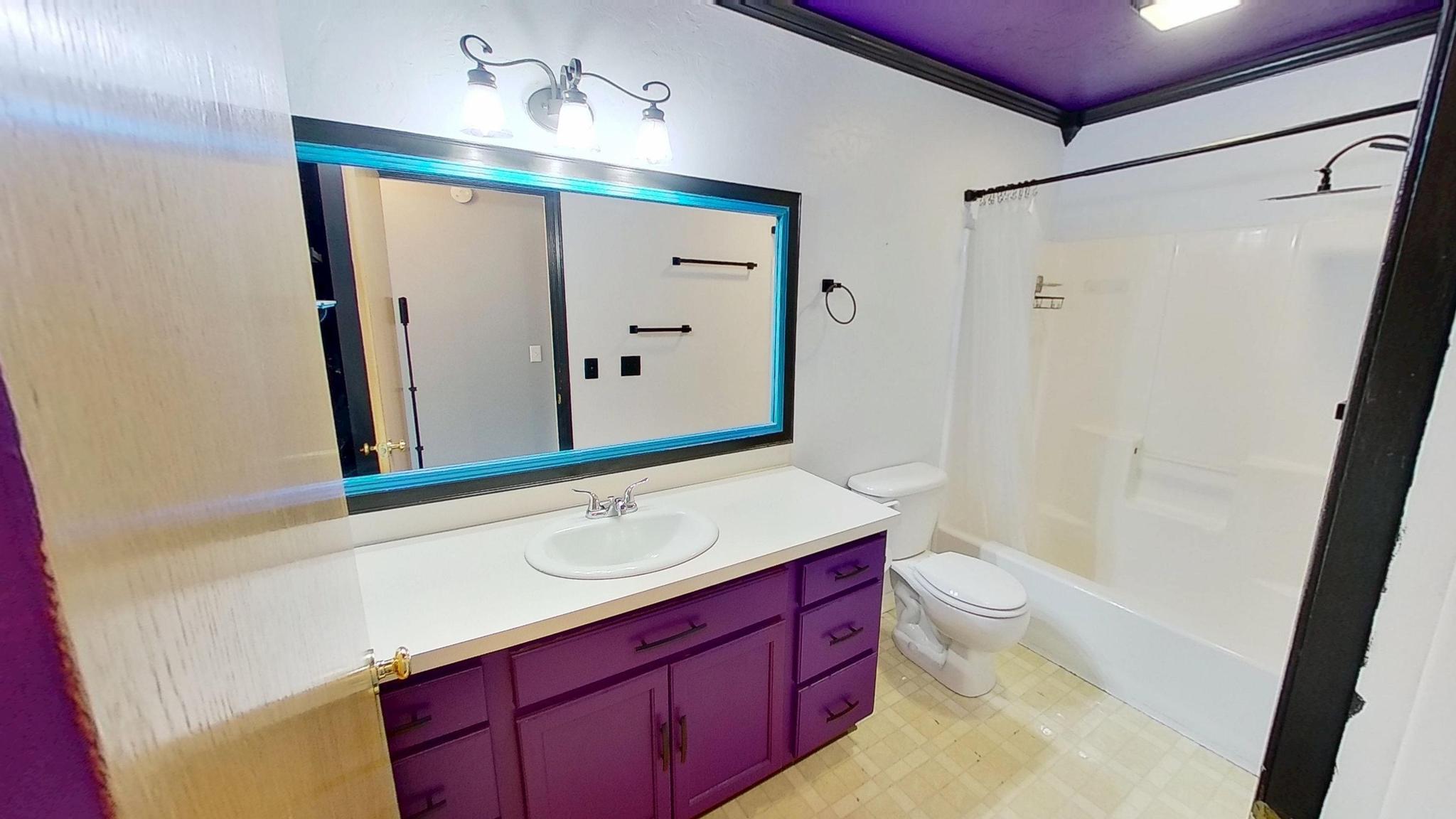 2968 Riley Ridge Road Holland, MI 49424 - Photo 17 of 33 Main floor bathroom