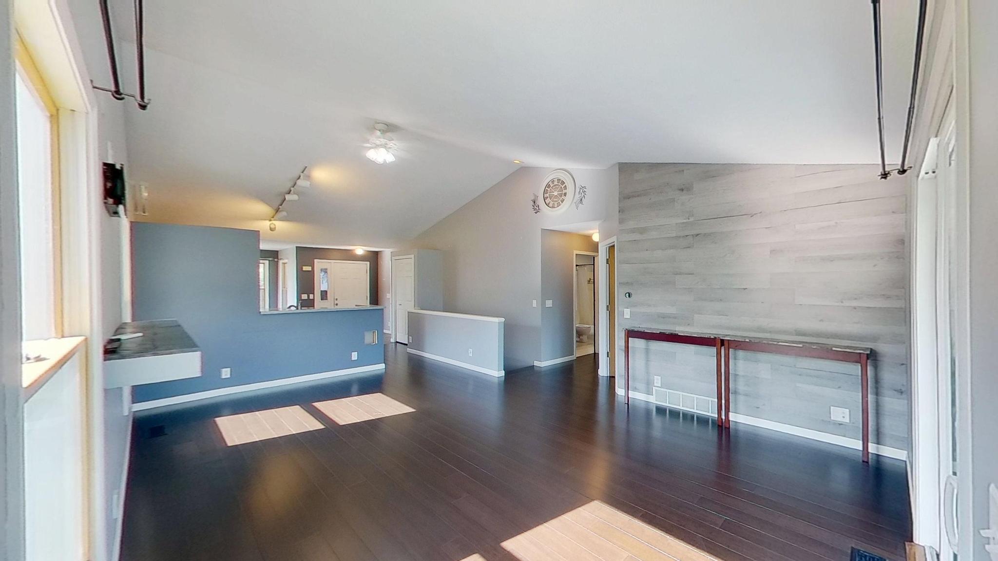 2968 Riley Ridge Road Holland, MI 49424 - Photo 9 of 33 Living room