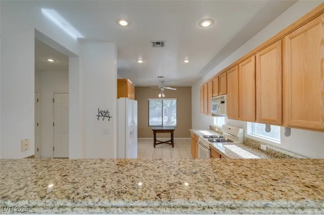 $455,000 | 499 Elm Crest Place, Henderson, NV 89012