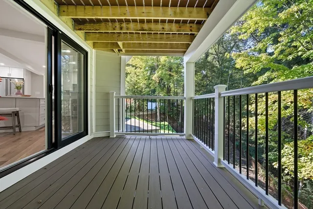 $2,250,000 | 6 Ivy Circle, Winchester, MA 01890