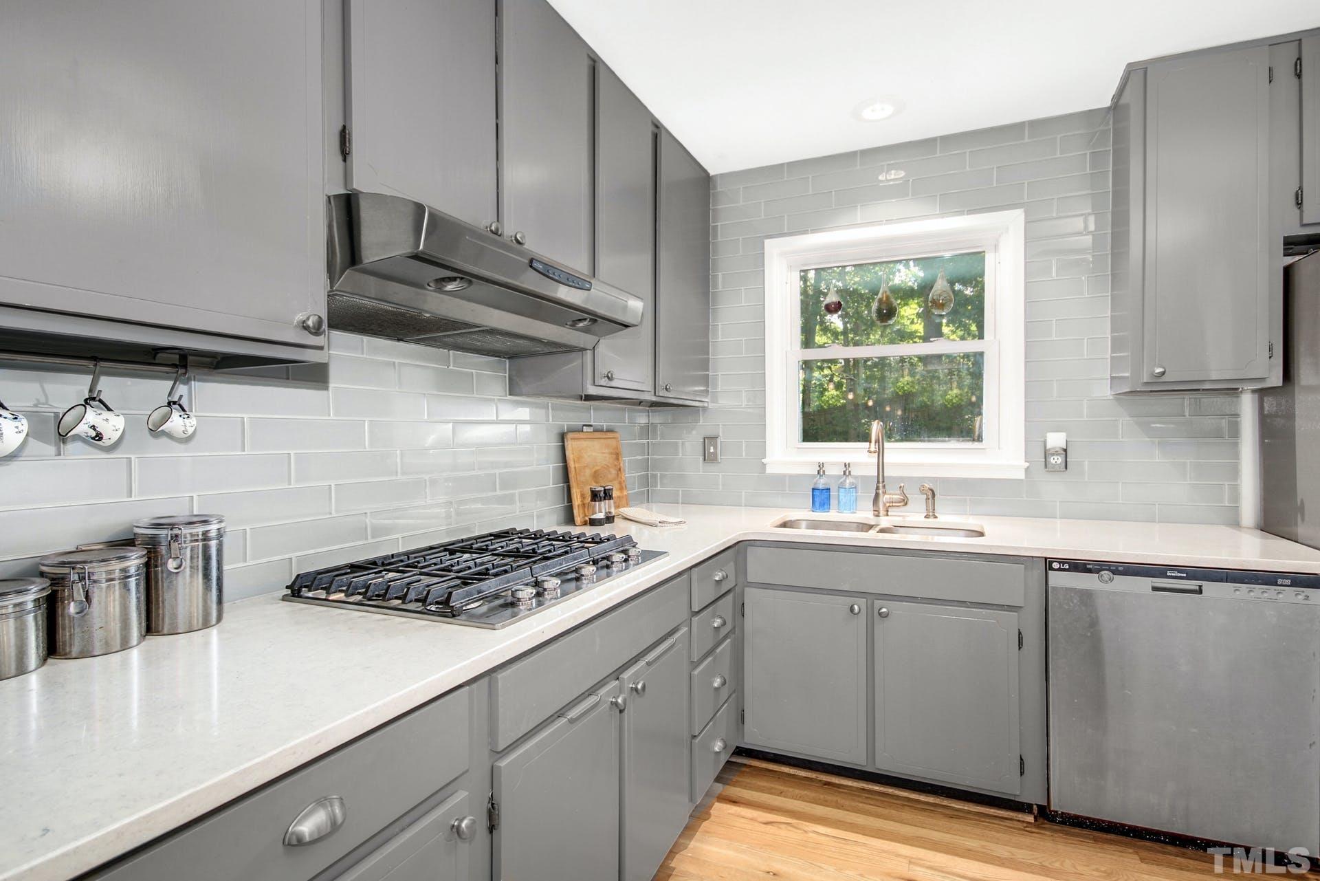 6004 Stratton Place Raleigh, NC 27609 - Photo 13 of 30 Gallery Image 13