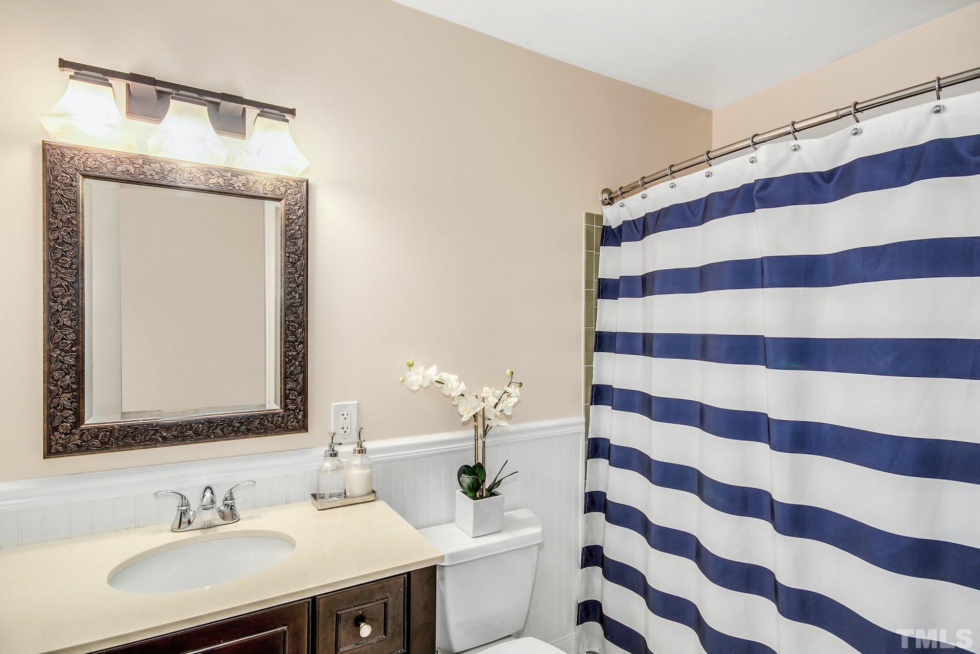 6004 Stratton Place Raleigh, NC 27609 - Photo 16 of 30 Gallery Image 16