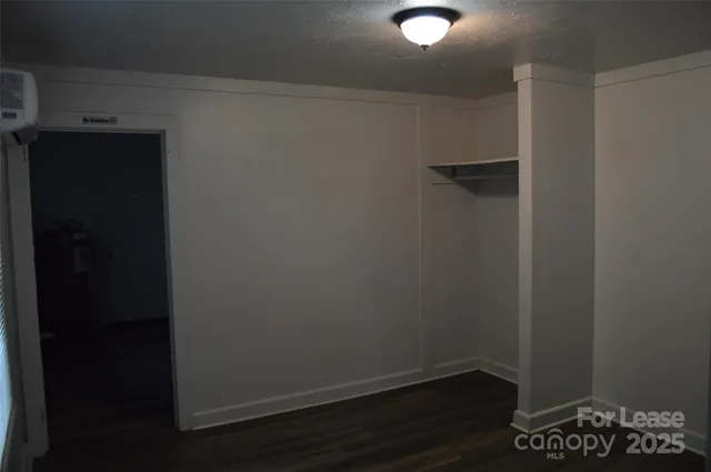 $850 | 511 South Elm Street, Statesville, NC 28677