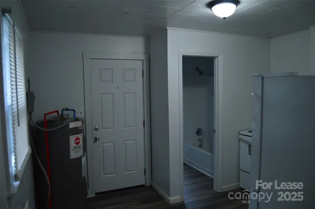 $850 | 511 South Elm Street, Statesville, NC 28677