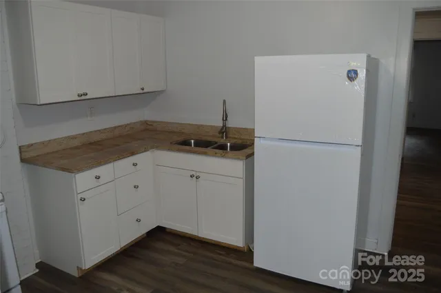 $850 | 511 South Elm Street, Statesville, NC 28677