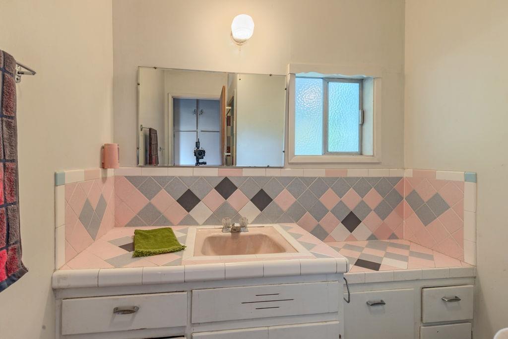 4264 Hilsinger Road Phoenix, OR 97535 - Photo 10 of 30 Additional Photo