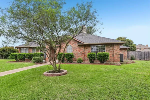 $400,000 | 8205 Danbury Court, Rowlett, TX 75089