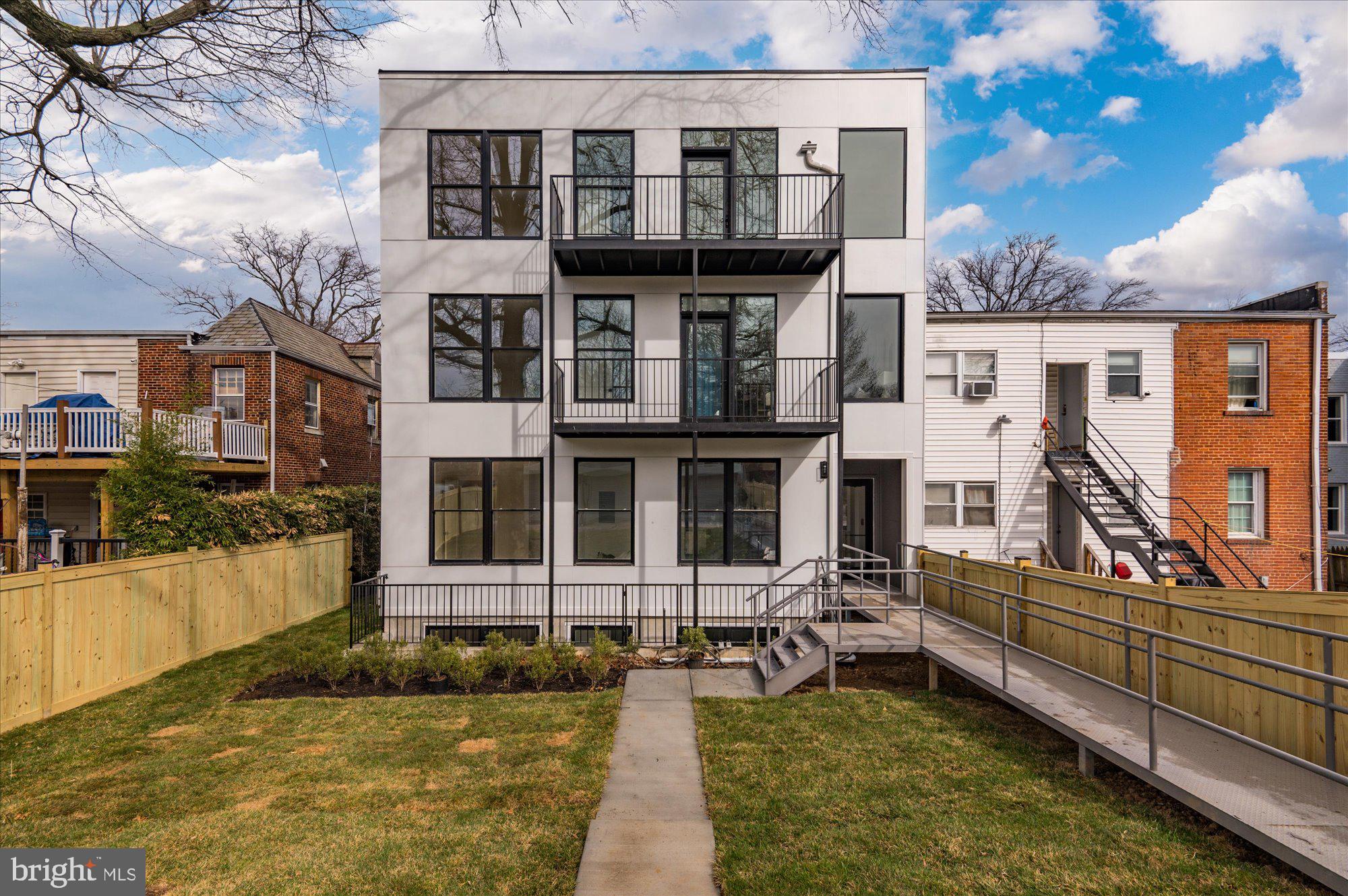 232 Hamilton Street Northwest, Unit 6 Washington, DC 20011 - Photo 26 of 29