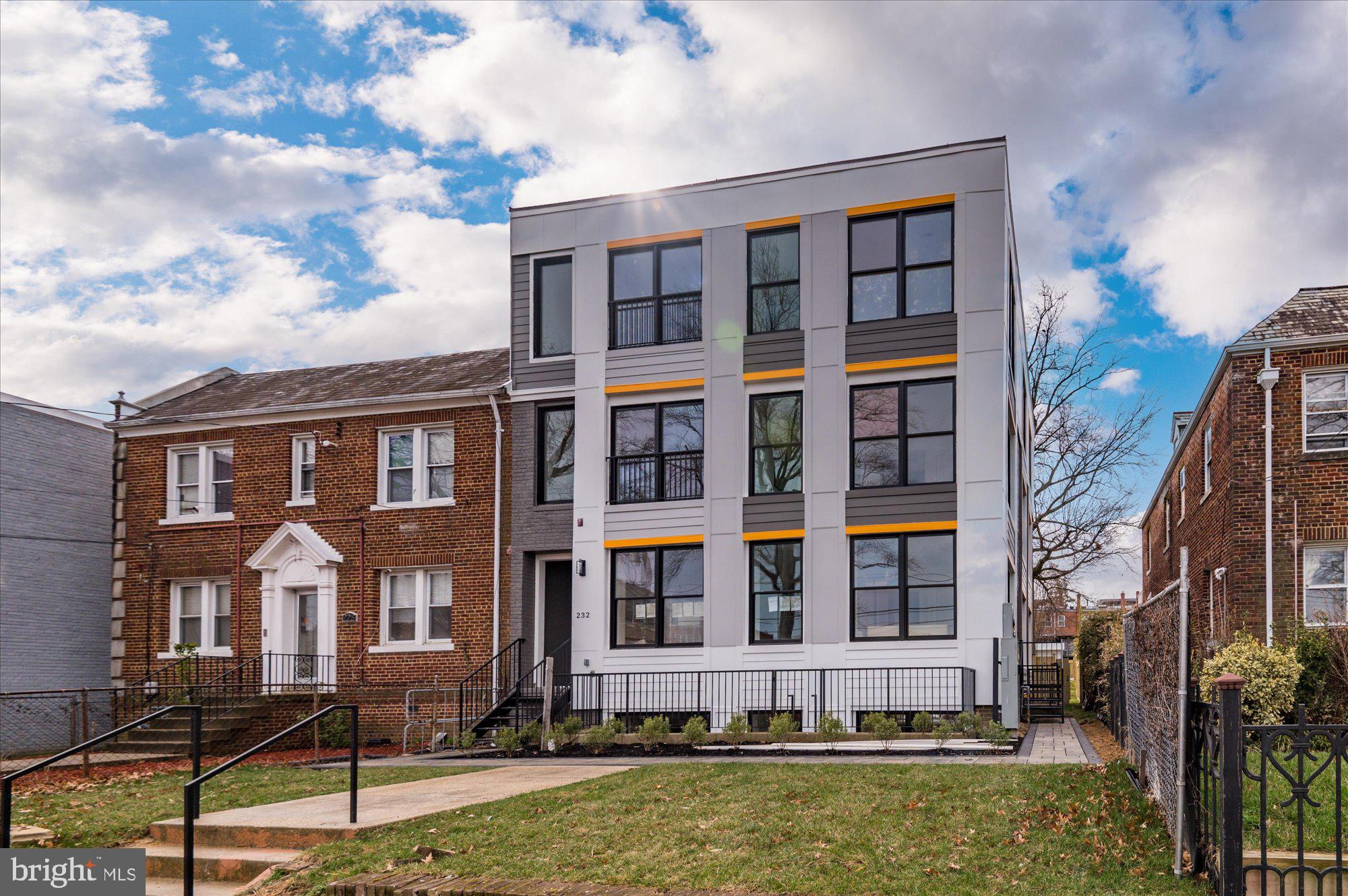 232 Hamilton Street Northwest, Unit 6 Washington, DC 20011 - Photo 28 of 29