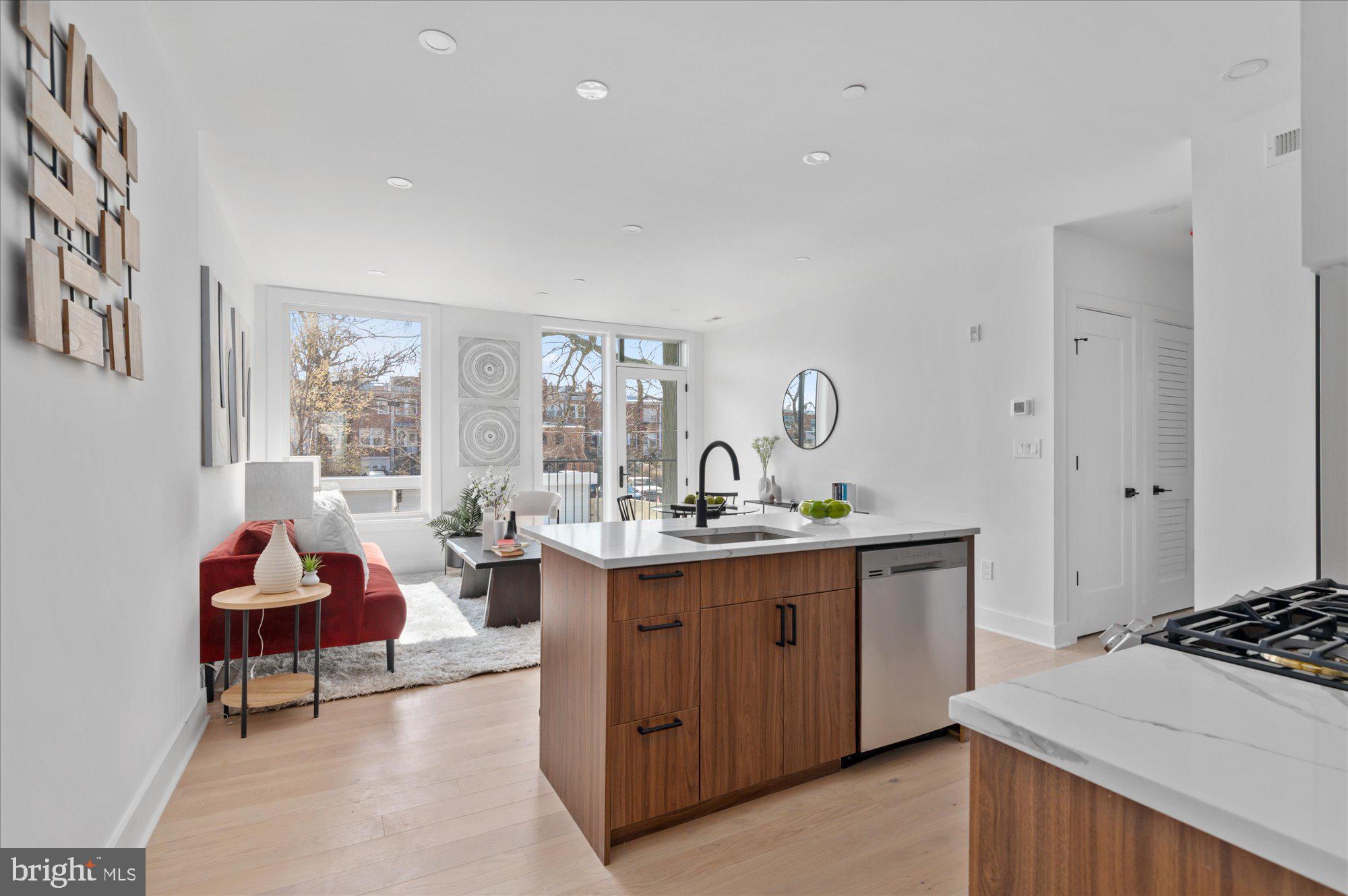 232 Hamilton Street Northwest, Unit 6 Washington, DC 20011 - Photo 3 of 29