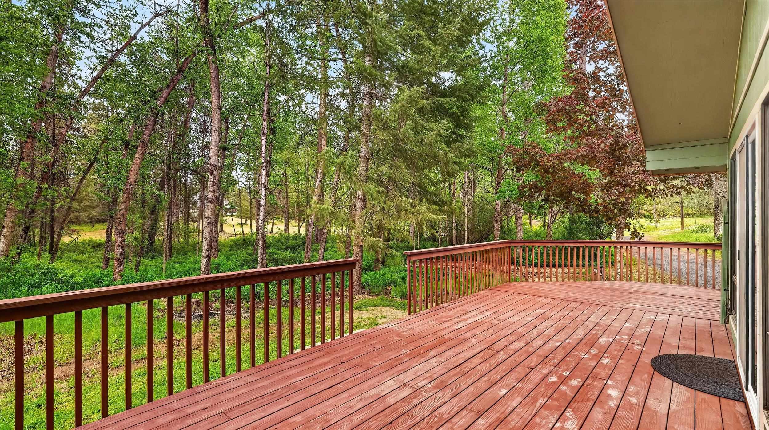 23311 North Crescent Road Chattaroy, WA 99003 - Photo 6 of 48