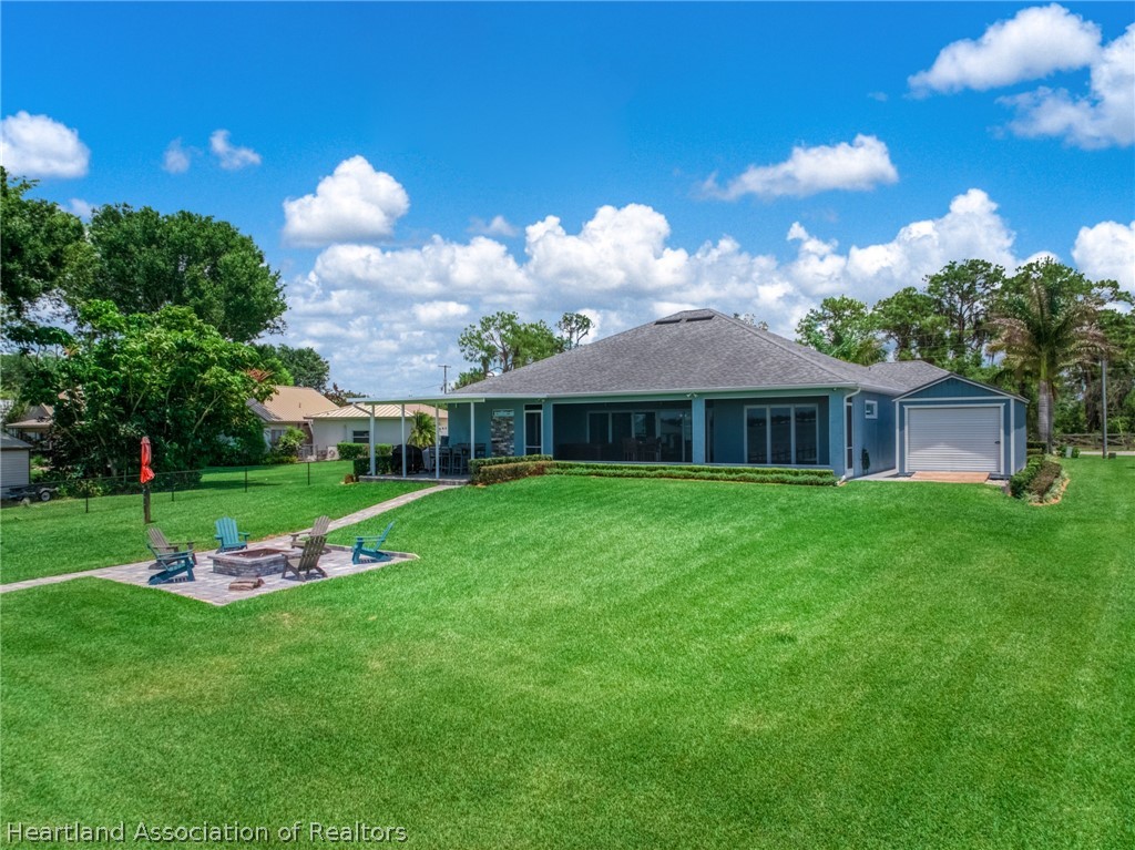208 Cloverleaf Road Lake Placid, FL 33852 - Photo 32 of 41