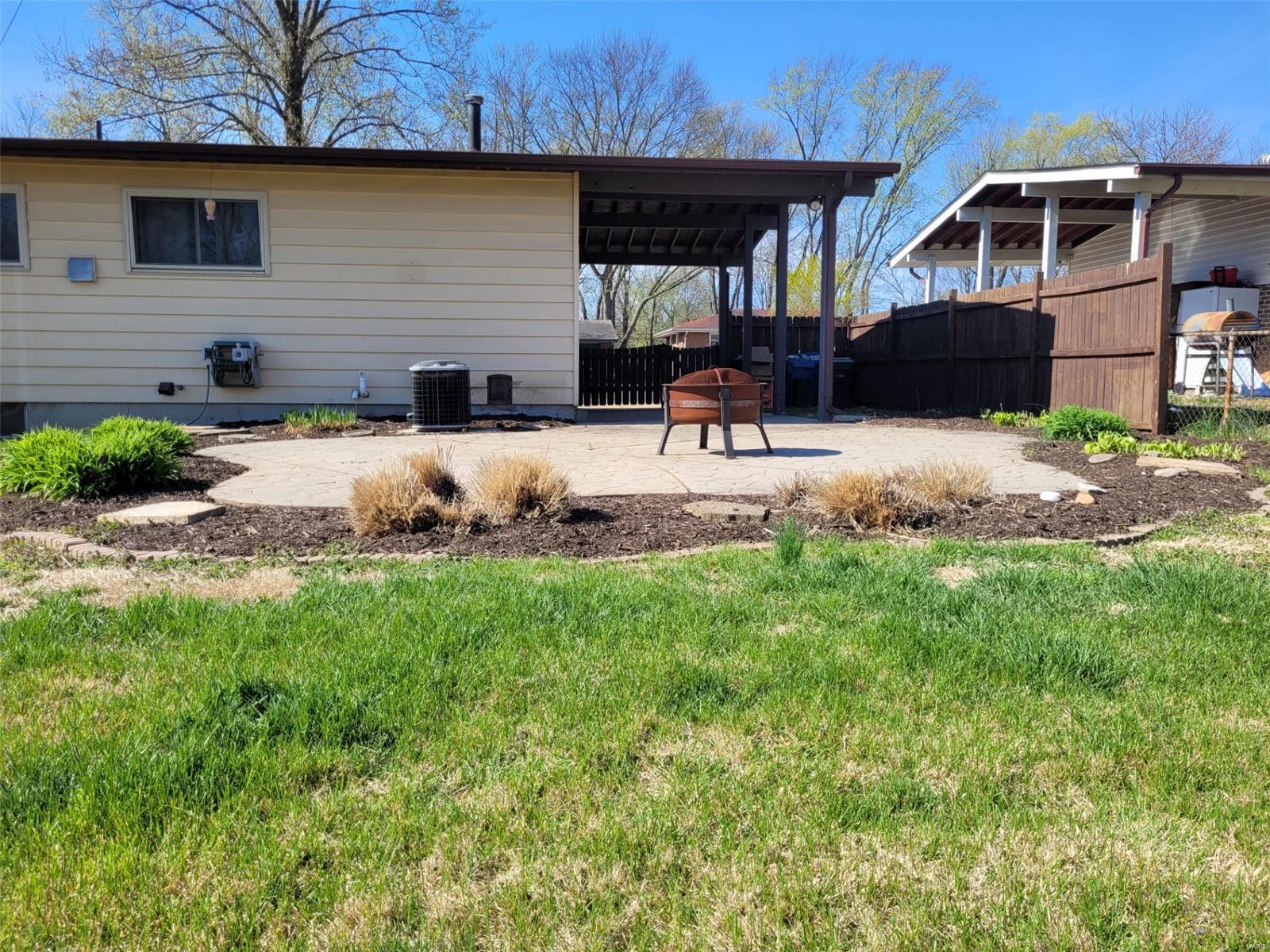 827 Teson Road Hazelwood, MO 63042 - Photo 5 of 25 Gallery Image 5