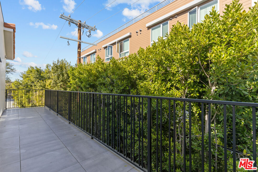 5540 Tova Road Sherman Oaks, CA 91411 - Photo 15 of 18