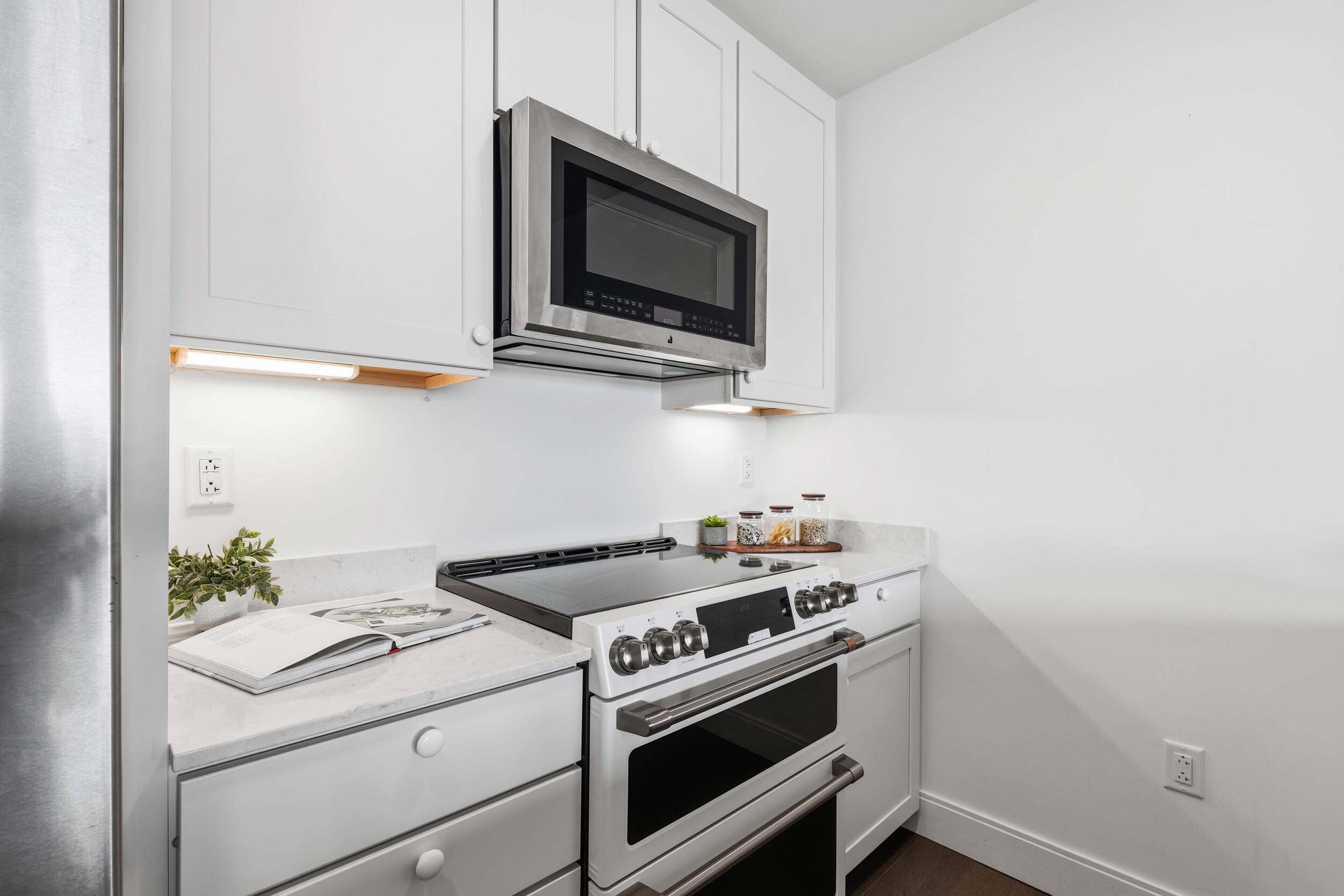 218 Washington Avenue, Unit 102 Portland, ME 04101 - Photo 16 of 42 218 washington aveportlandme 04101usa-07