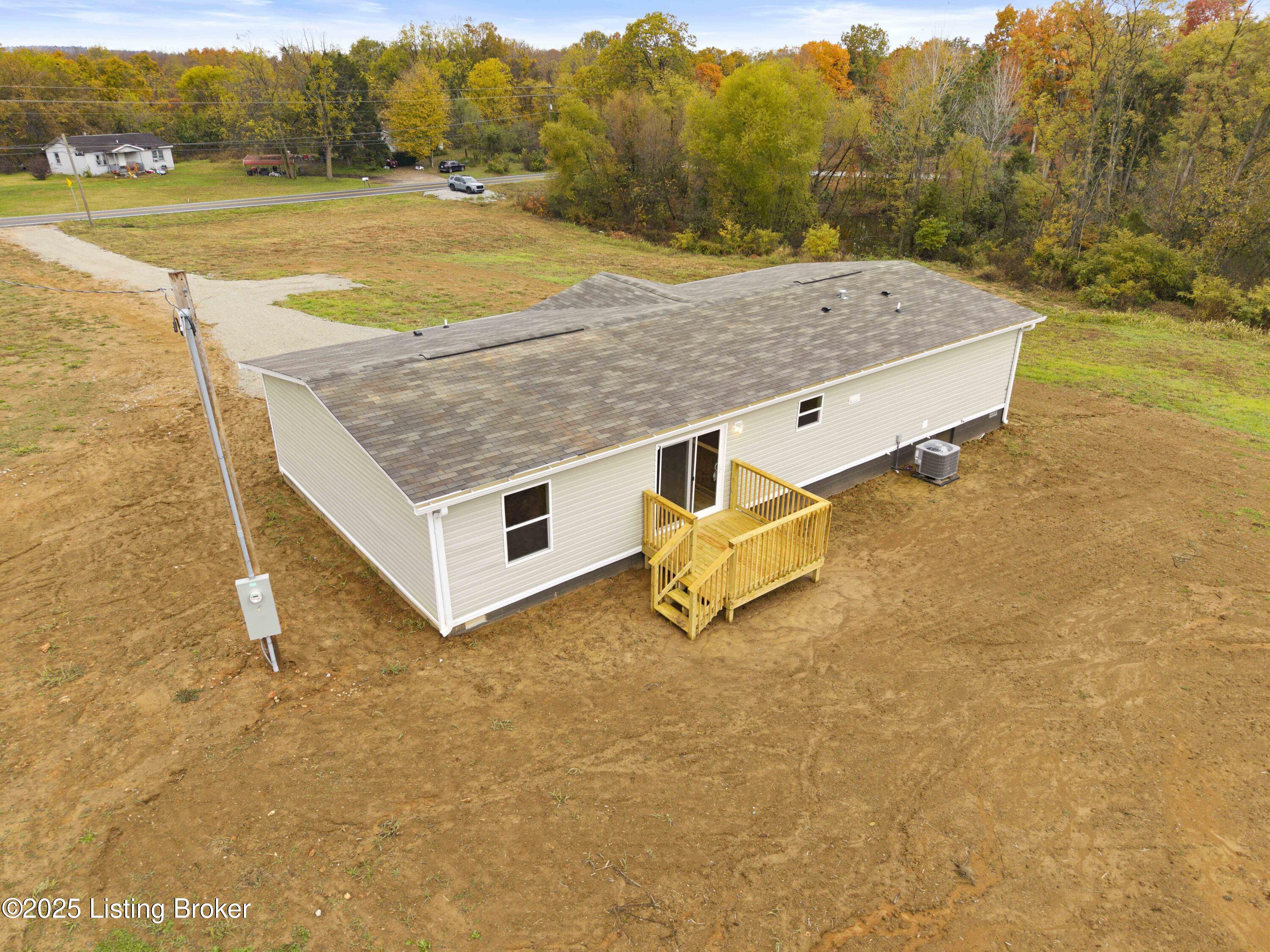 7208 Brandenburg Road Ekron, KY 40117 - Photo 12 of 39 DJI_20251102104956_0205_D