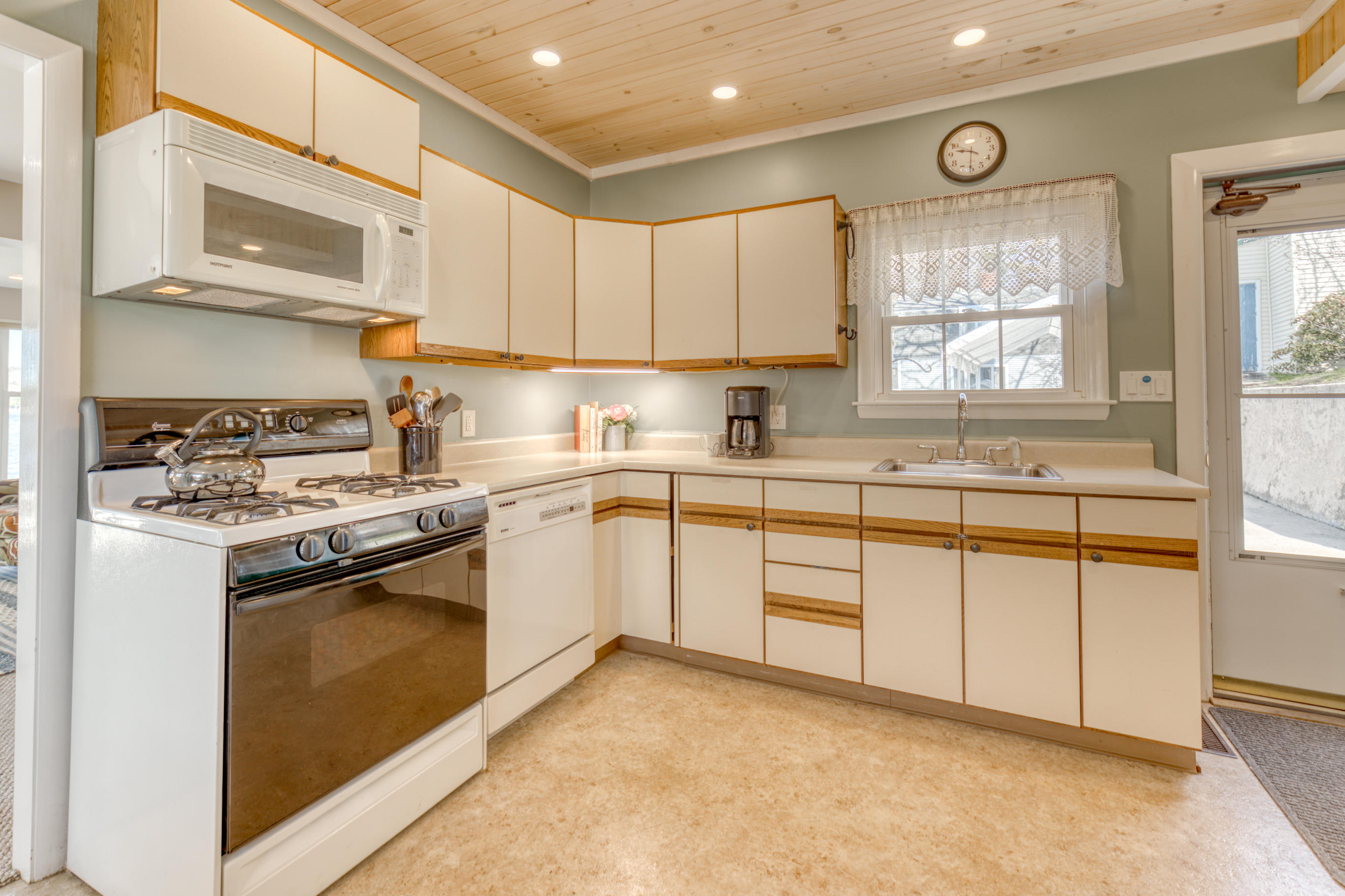 34 Terrace Road Auburn, ME 04210 - Photo 9 of 43 B61I4659