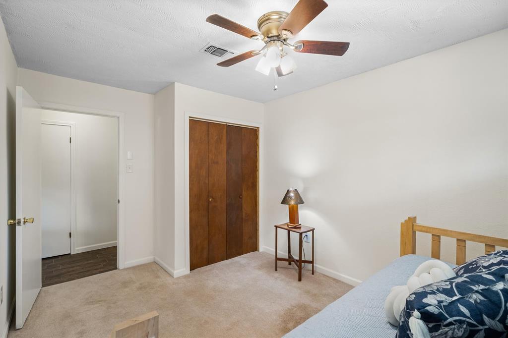 913 Doe Run Road Tool, TX 75143 - Photo 18 of 38 Secondary bedroom #1