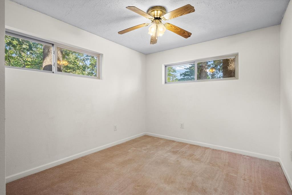 913 Doe Run Road Tool, TX 75143 - Photo 20 of 38 Secondary bedroom #2