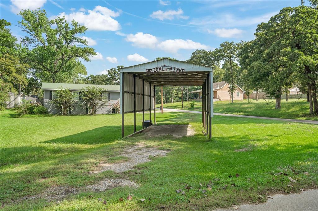 913 Doe Run Road Tool, TX 75143 - Photo 31 of 38 Bring the RV!