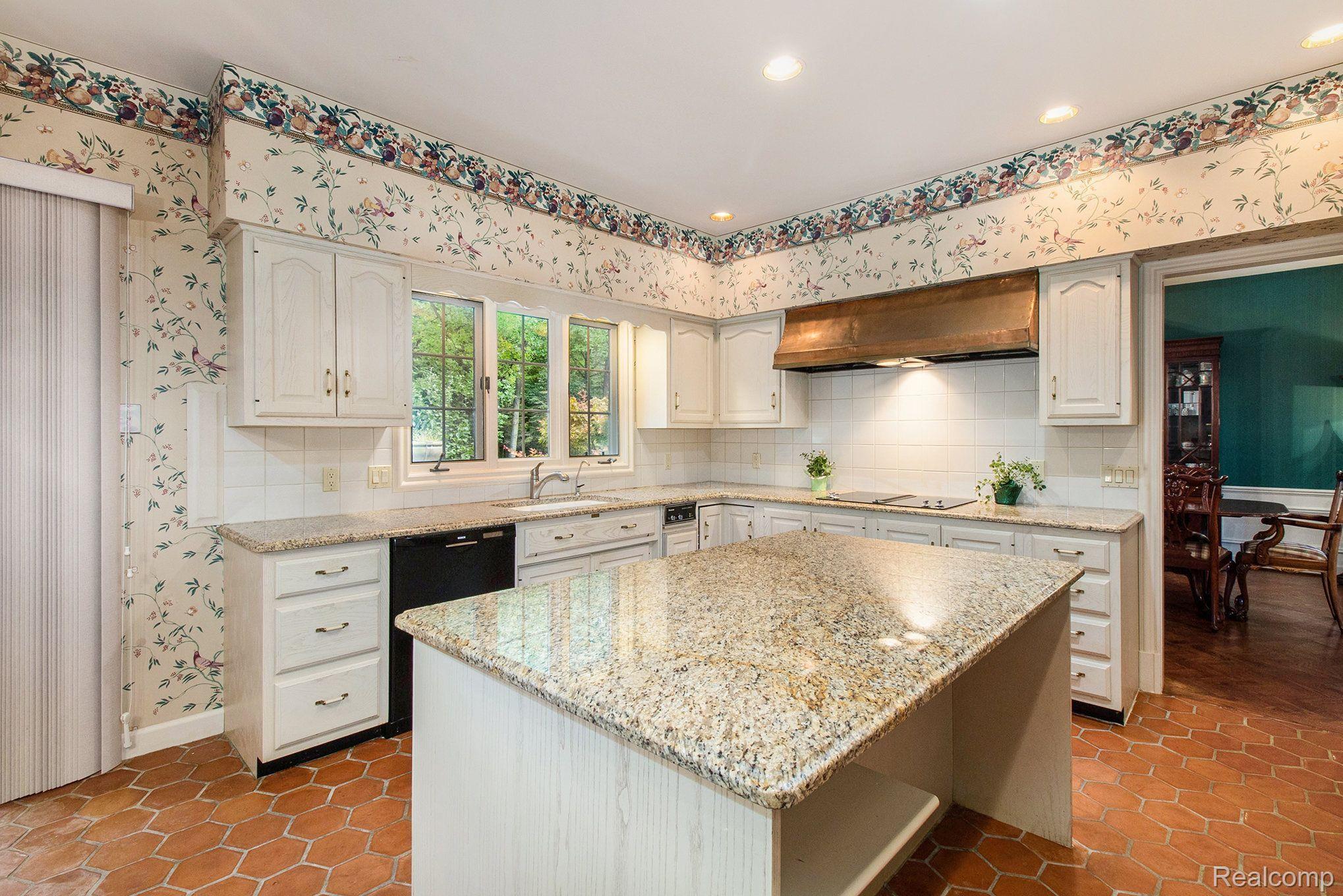 7900 Holcomb Road Clarkston, MI 48348 - Photo 15 of 73 Gallery Image 15
