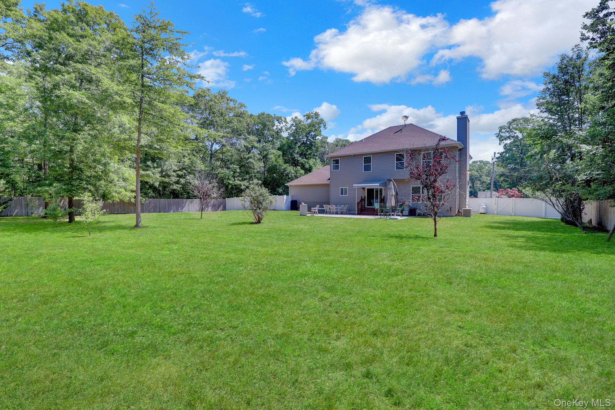 144 Mill Road Yaphank, NY 11980 - Photo 21 of 22