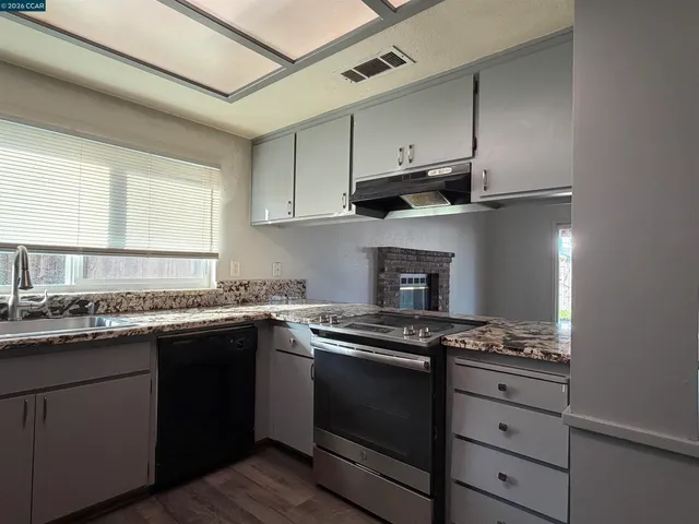 $2,150 | 2406 White Birch Drive, Merced, CA 95348