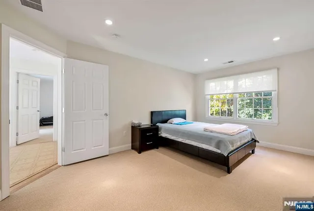 $6,200 | 40 Schindler Court, Upper Saddle River, NJ 07458