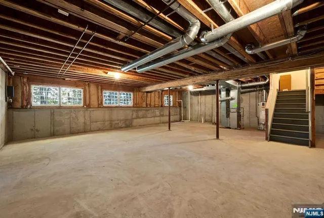 $6,200 | 40 Schindler Court, Upper Saddle River, NJ 07458