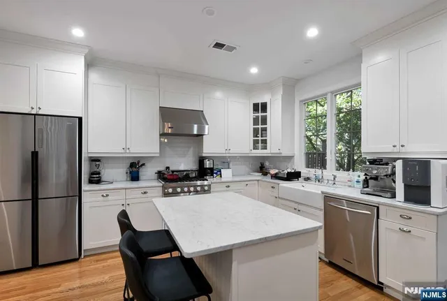 $6,200 | 40 Schindler Court, Upper Saddle River, NJ 07458