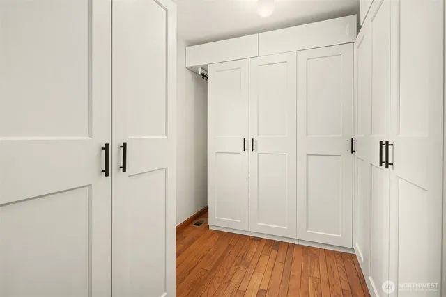 $1,850,000 | 18811 Southeast 42nd Street, Issaquah, WA 98027