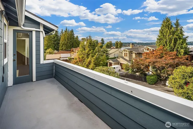 $1,850,000 | 18811 Southeast 42nd Street, Issaquah, WA 98027