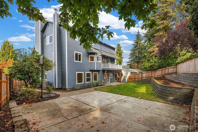 $1,850,000 | 18811 Southeast 42nd Street, Issaquah, WA 98027