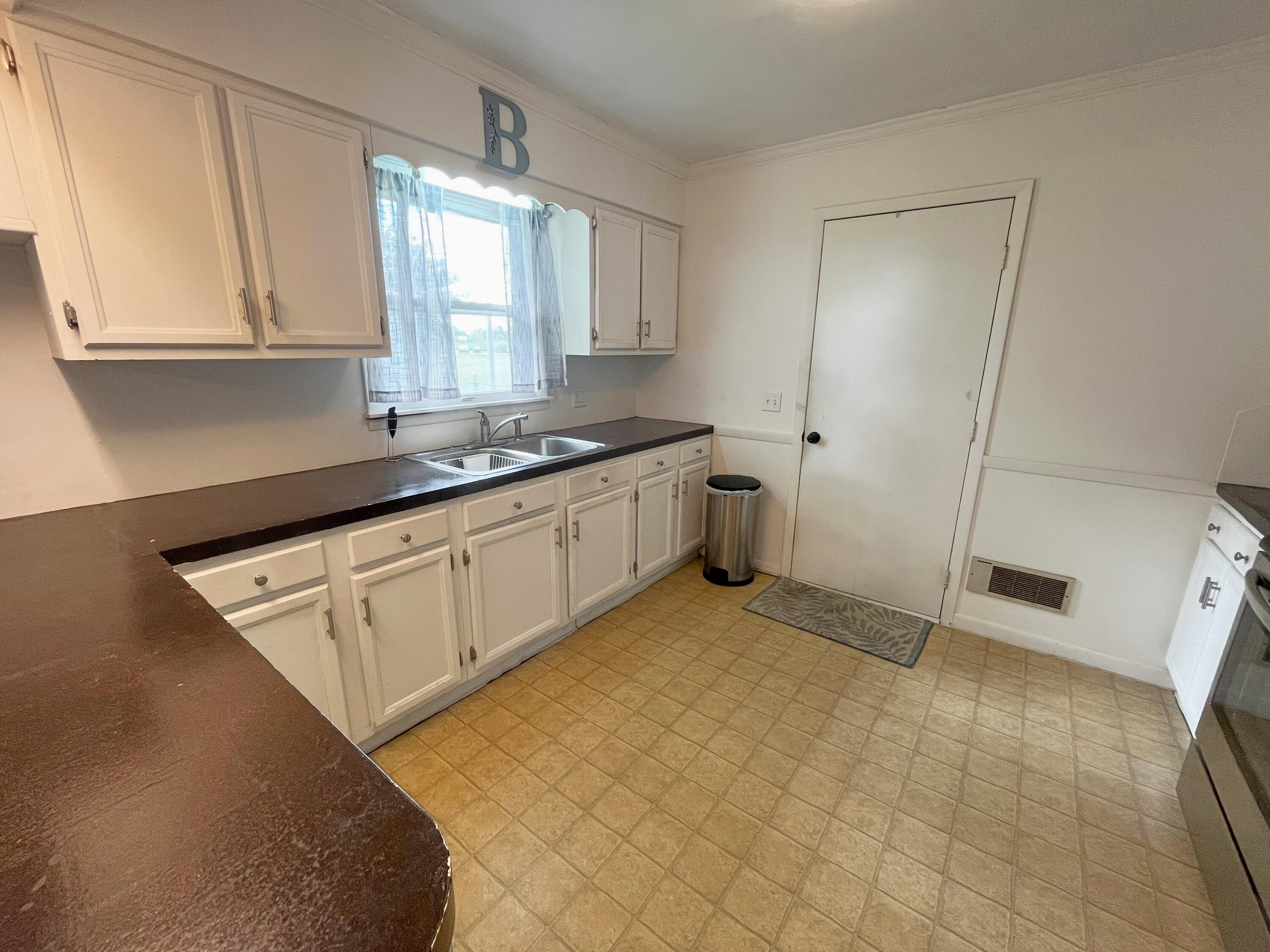 405 South Main Street Botkins, OH 45306 - Photo 18 of 56