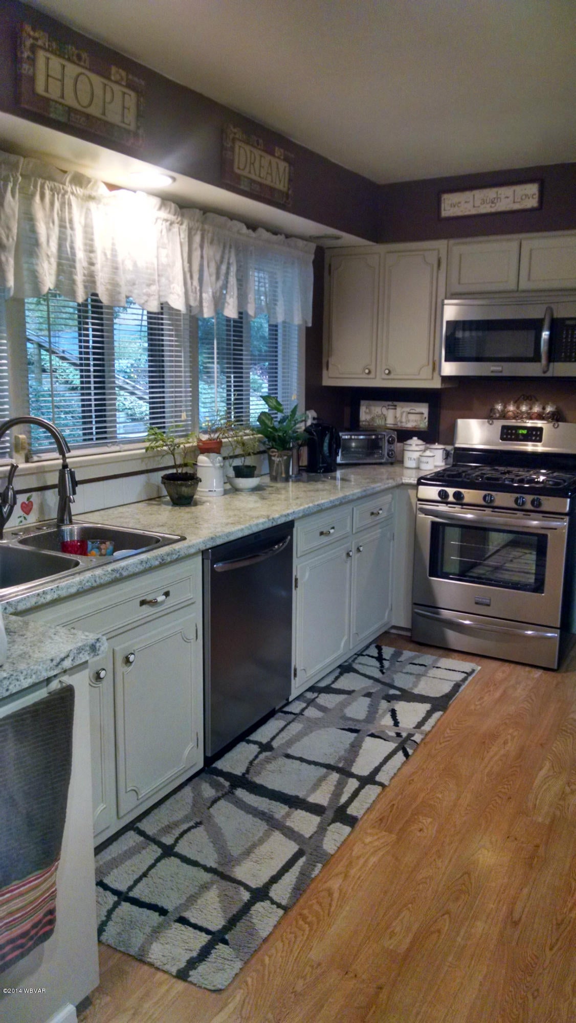 1907 Devon Road Williamsport, PA 17701 - Photo 3 of 35 Kitchen-new counter top