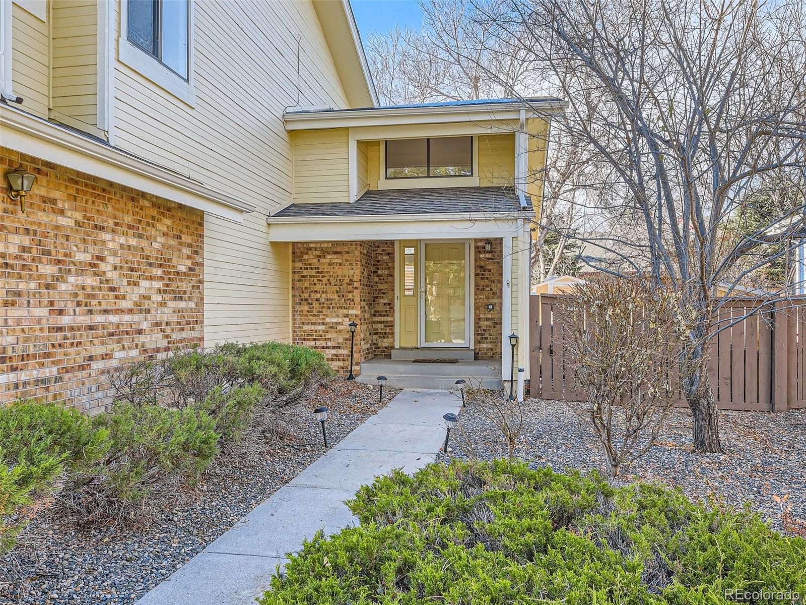 1383 Briar Circle Highlands Ranch, CO 80126 - Photo 3 of 29