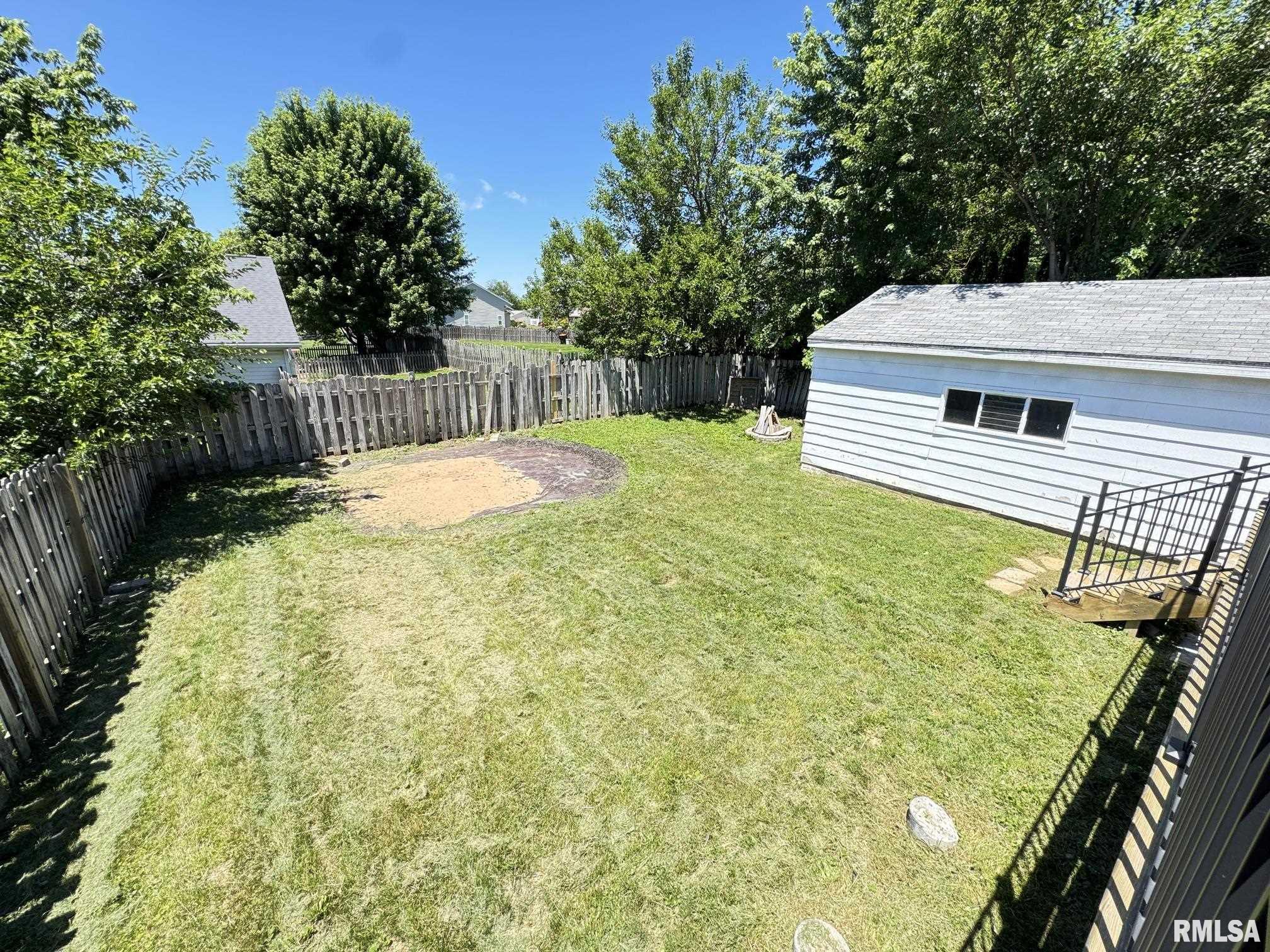 4441 West Castleton Road Peoria, IL 61615 - Photo 20 of 21